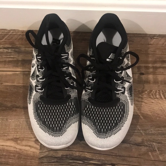 Nike free runs - Picture 2 of 5